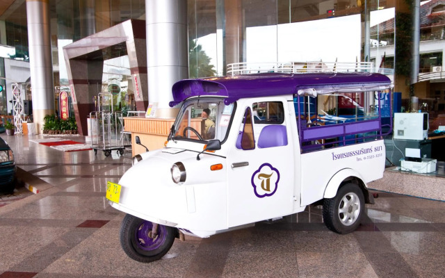 Thumrin Thana Hotel