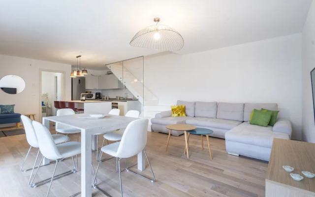 Modern House with Private Garden in Udine