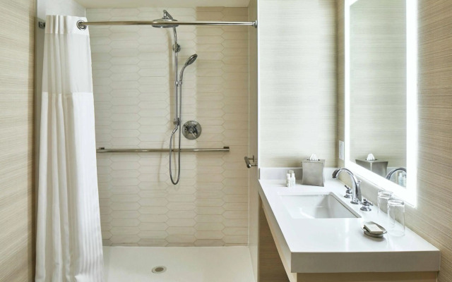 Renaissance Dallas Hotel