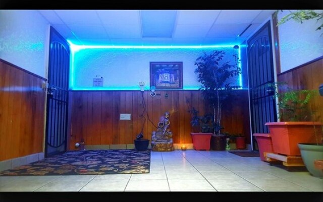 Budget Inn