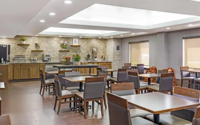 Best Western Plus Raleigh Crabtree Valley Hotel