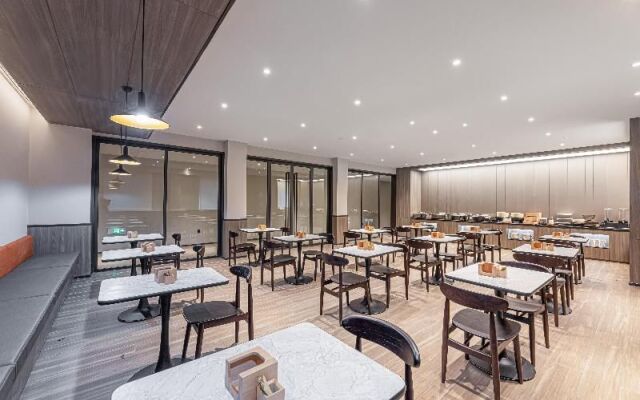 Hanting Hotel (Anqing Renmin Road Pedestrian Stree