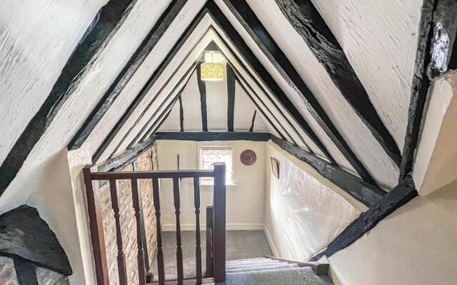 Victoria Cottage 3 Bedroom Grade 2 Listed Cottage Ref#421