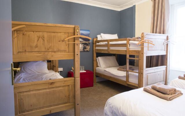 Prince Llewelyn Hotel