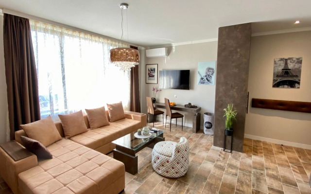 Luxury Apartments Ivon