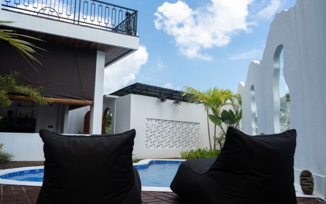 Santorini Luxury Villa