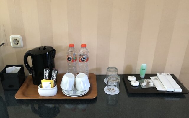 ZEN Rooms Sedati Juanda