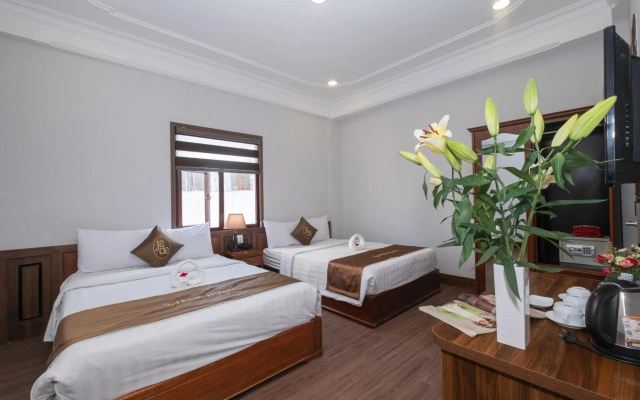 Jade Hotel – Guest Rooms – Hue