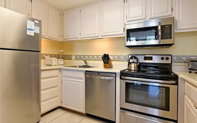 Hale Mahina #B304 - 1 Br Condo