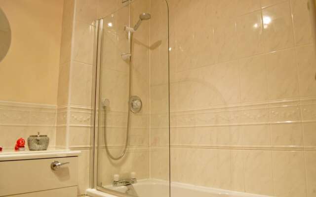 2 Bedroom Flat Near Murrayfield Stadium