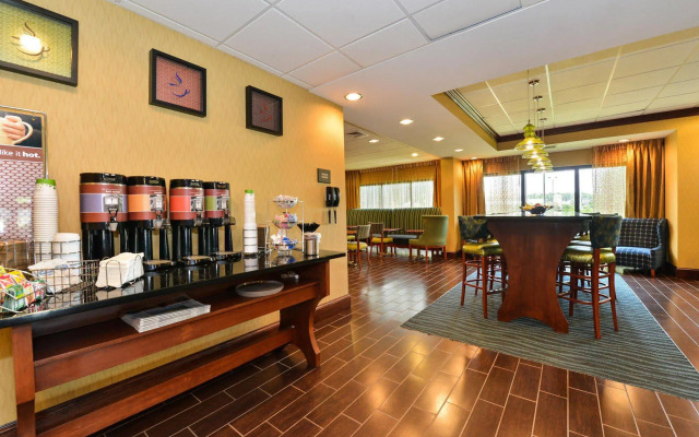 Hampton Inn by Hilton Petersburg Fort Lee