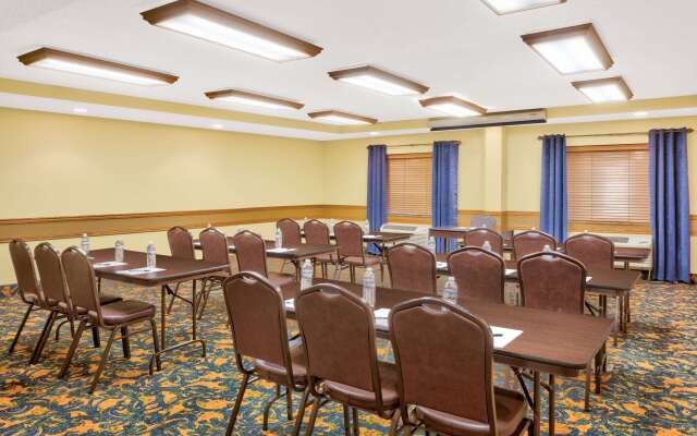 AmericInn by Wyndham Vidalia