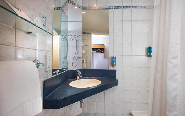 Holiday Inn Express Bristol - Filton by IHG