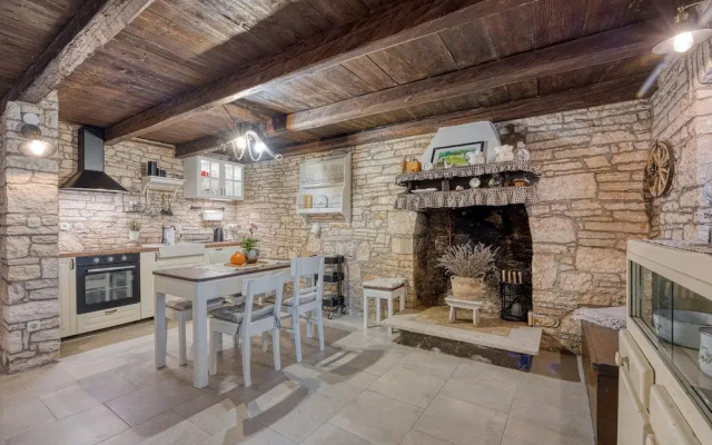 Villa Capadinka With Whirlpool