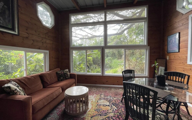 SweetSpotStay-Enchanted Grotto