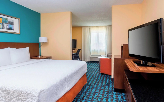 Fairfield Inn & Suites Victoria