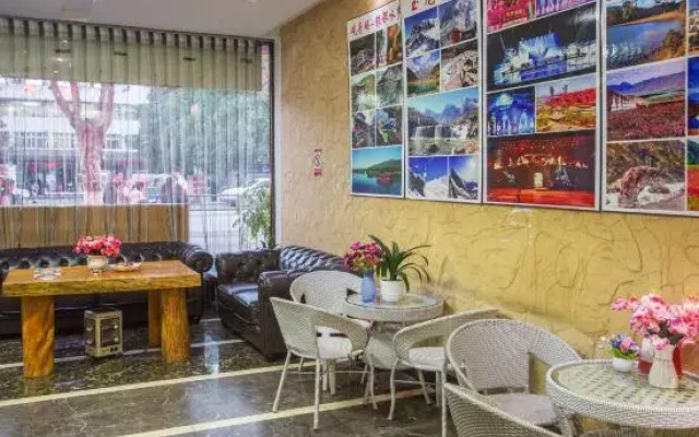 Domi Hotel