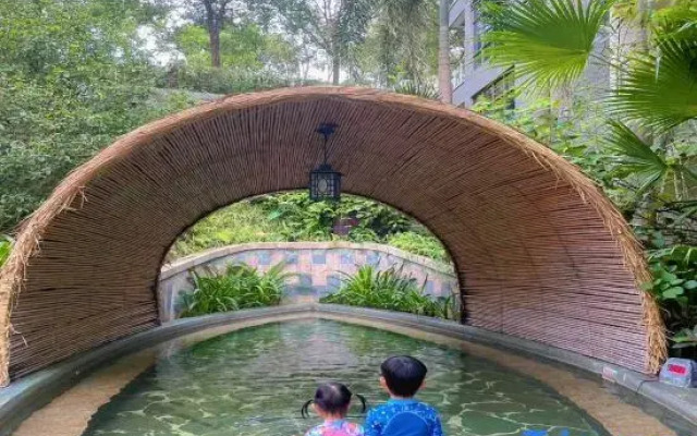 Sanying Cloud Water Mountain Spa Resort Villa