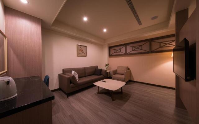 Sir Motel Sanchong