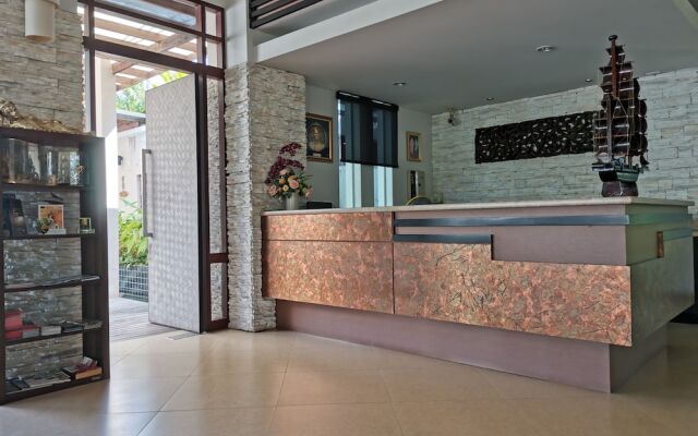 Tachawan Resort & Restaurant