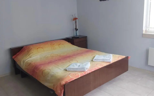 Viktoria House