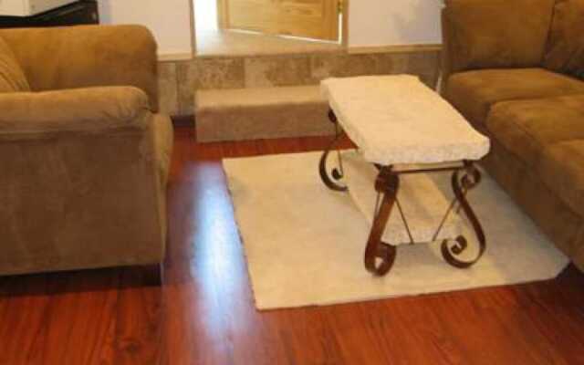 Crater Lake Inn & Retreat