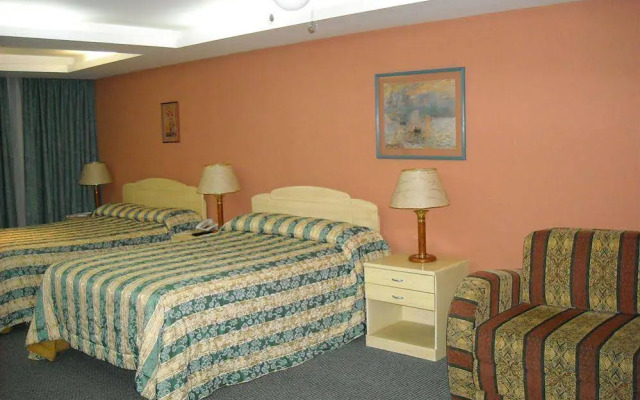Melrose Plaza Suites