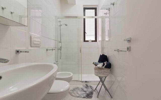 3400 Suite Mon Amour by Barbarhouse