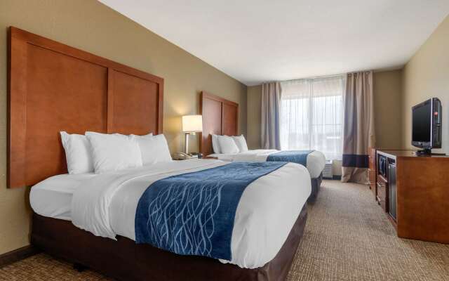 Comfort Inn and Suites Pittsburg