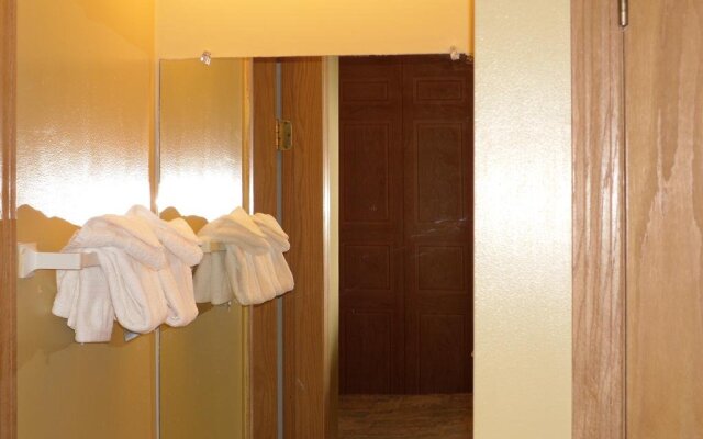 Hotel Bethel - Fort MacLeod, AB