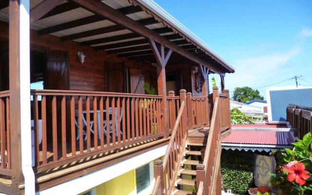 Chalet With one Bedroom in Le Moule, With Furnished Terrace and Wifi -