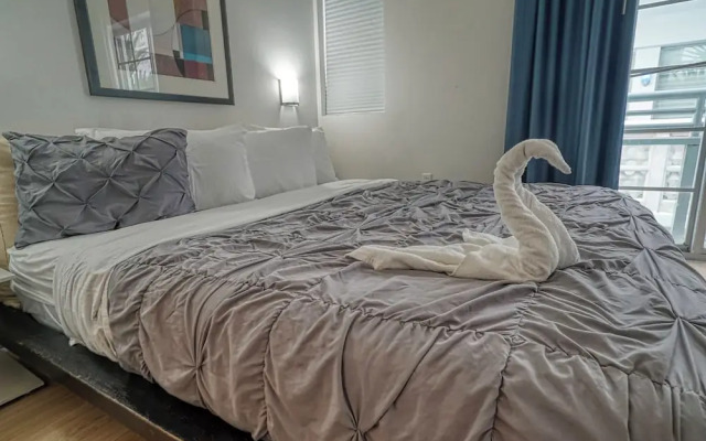 Private Apartment at the Congress