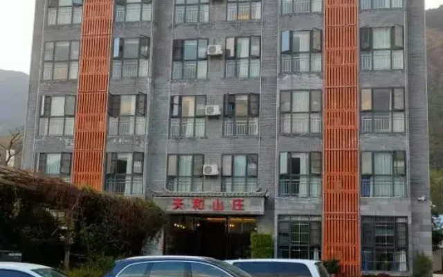 Yiyuan Tianhe Mountain Villa