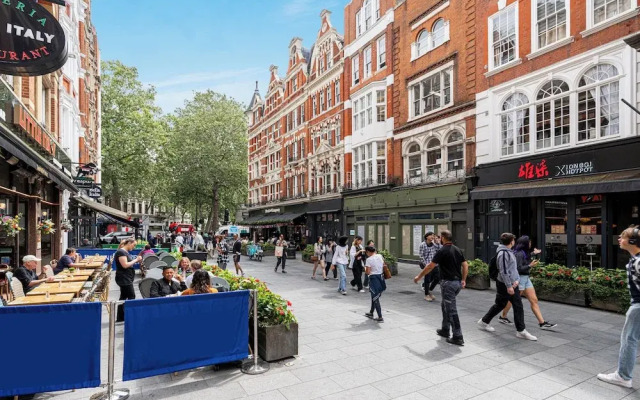 JOIVY Stylish 1 bed flats in Soho