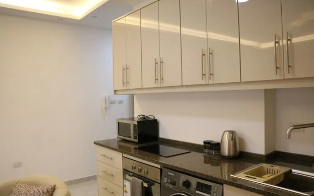 Amazing one Bedroom Apartment in Amman, Elwebdah 5