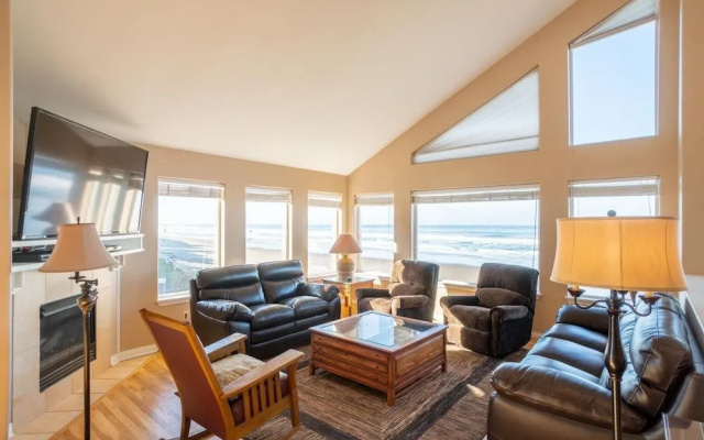 Beach House - 3 Br Home