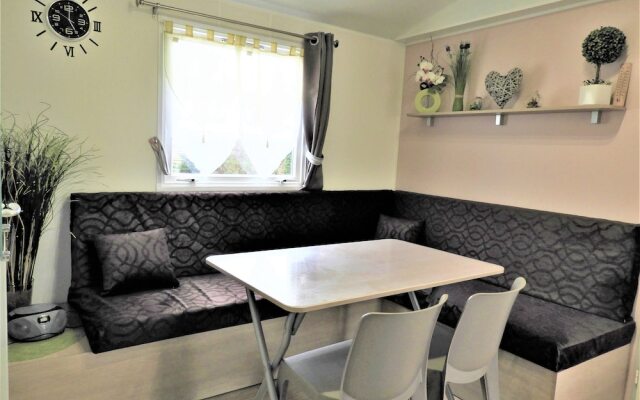 131. Mobil Home 2 Chambres