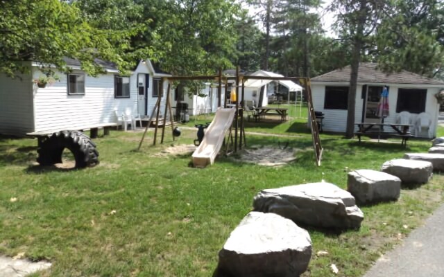 Alton Lodges