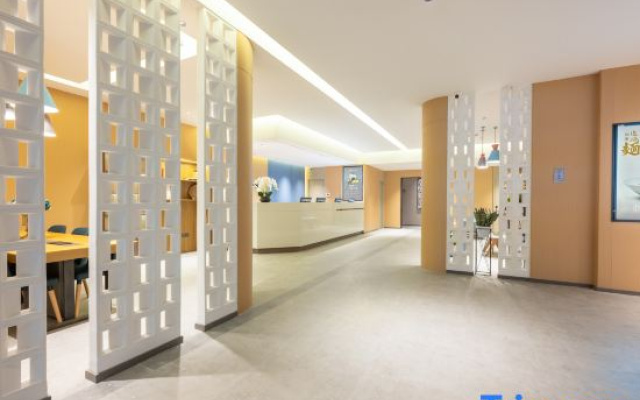 Homeinn · neo (Xi'an Vientiane City TV Tower Subway Station)