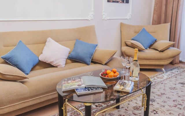 Апартаменты GM, Кудринская площадь, 1