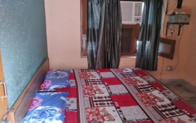 Goroomgo Gayatri Guest House Haridwar