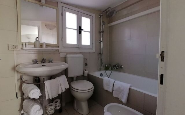 Mercanti Attic Version