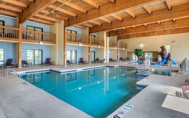 Comfort Inn & Suites Black River Falls