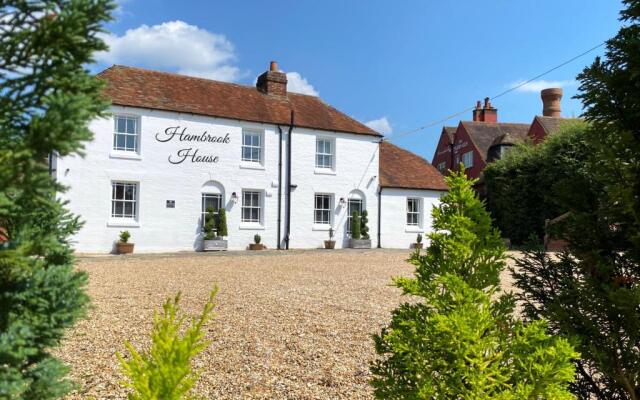 Hambrook House Canterbury - NEW luxury guest house with spa tub