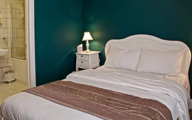 Olivers Lodge Hotel