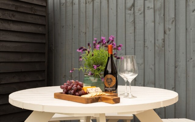 Escape 2 Unwind, Collier's Retreat - Sleeps 6
