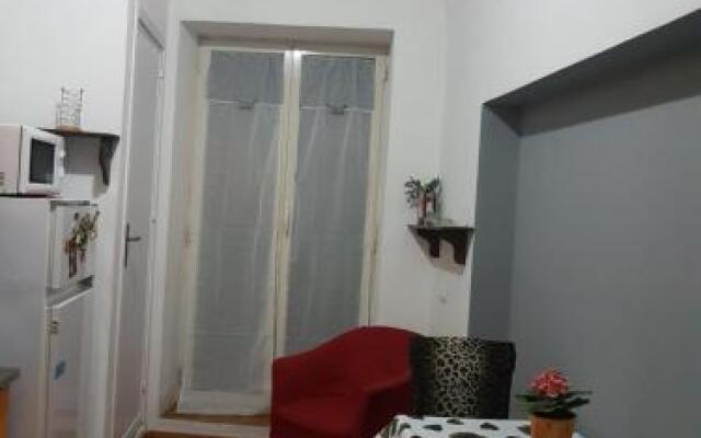 Apartment In The Square