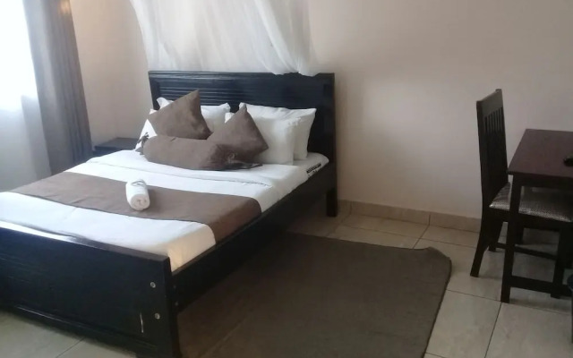 Hotel Wagon Wheel
