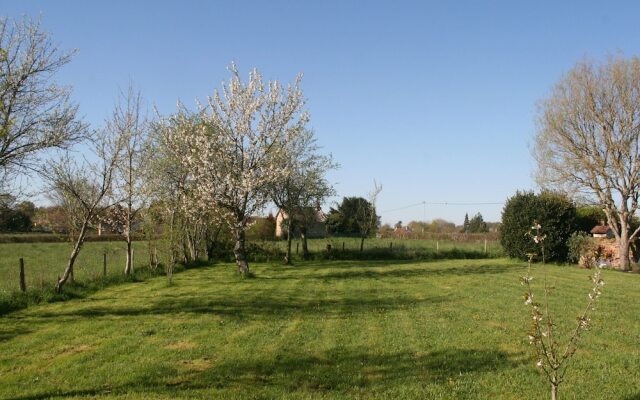 Farmhouse in Fours With Courtyard, Terrace, Fenced Garden