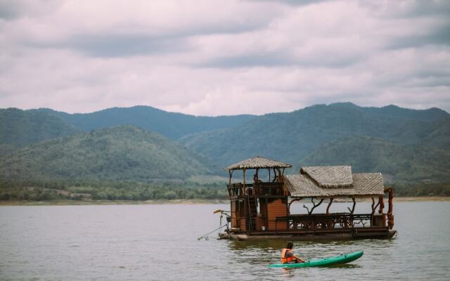 Pufa EngNam Lake Resort